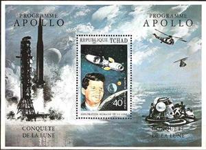 Souvenir Sheet, John F. Kennedy & Apollo Space Craft, Chad,  , Globes, Heads of State, Moon, Outer Space, Space Traveling, Spacecrafts