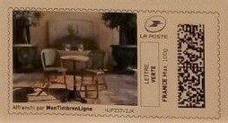 Cafe Terrasse. Intimate table for two with wine