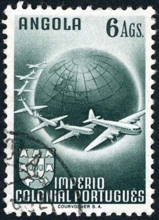 Planes circling globe