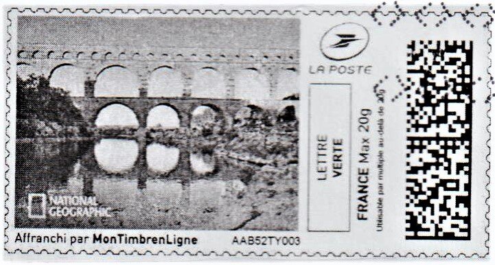 Pont de Gard in black