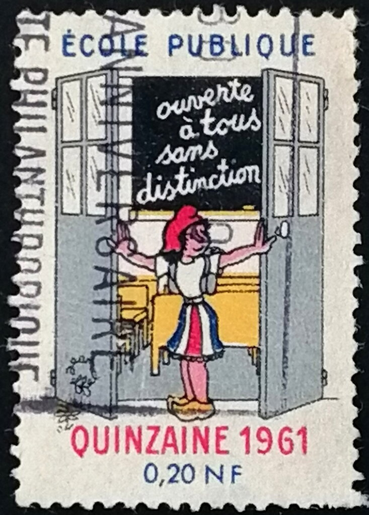 Ecole Publique/ Public School