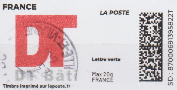 Red DT logo