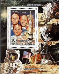 Souvenir Sheet, Armstrong, Collins and Aldrin - Apollo 11, Guinea,  , Astronauts, Flags, Moon Landing, Satellites, Space Traveling, Spacecrafts