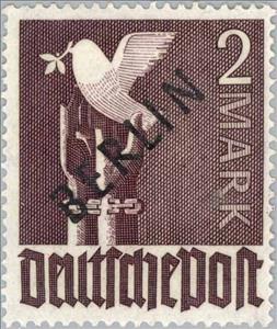Stamp, Peace dove over unfettered hands, Berlin,  , Peace Doves