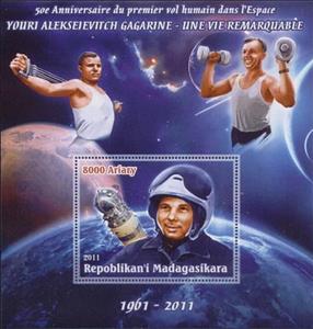 Souvenir Sheet, Space Youri Gagarine 50th Anniversary of Humans in Space, Madagascar,  , Astronauts, Famous People, Outer Space, Space Traveling, Spacecrafts
