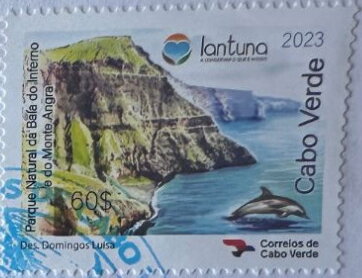 Cliffs in Park and Dolphin