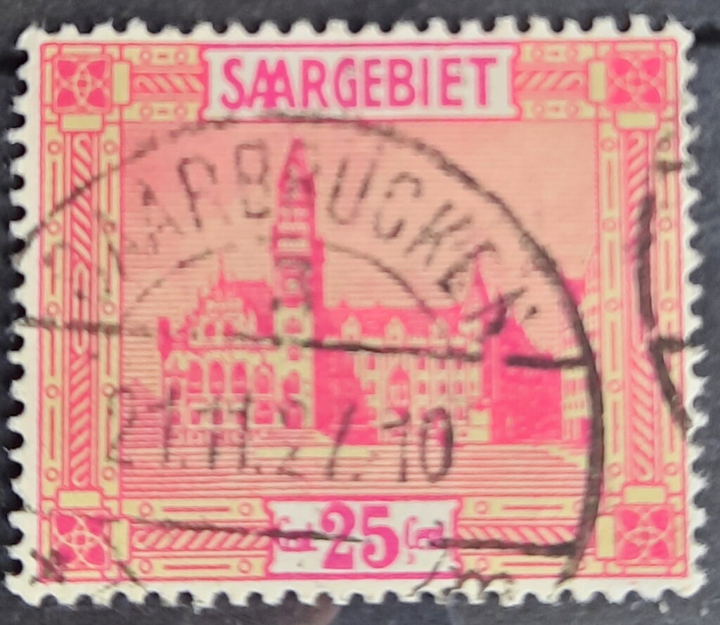 Town Hall, Saarbrucken / French currency