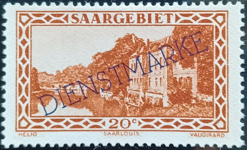 Vauban barracks in Saarlouis / o'prnt(B) DIENSTMARKE
