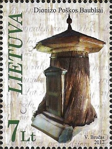 Baubliai (hollowed tree)