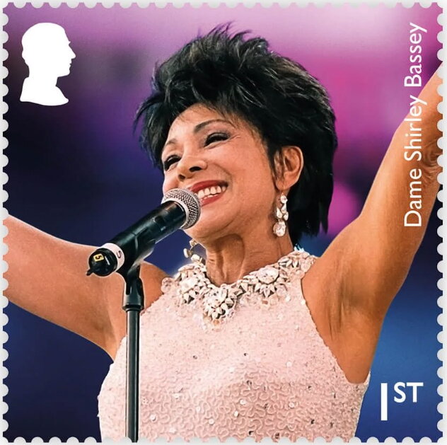 Dame Shirley Bassey, 2002