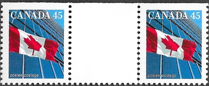 Canadian Flag - Gutter Pair Straight Edge Top