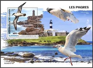 Souvenir Sheet, Ploumanac'h Lighthouse - Perros-Guirec (France), Guinea,  , Birds, Lighthouses