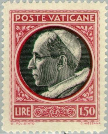Effigy of Pius XII turn left