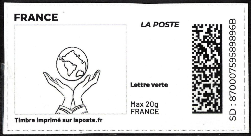 Globe in Hands. Redesign without laposte logo