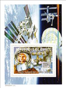Souvenir Sheet, Personalities - Yuri Gagarin, Guinea,  , Astronauts, Famous People, Pilots, Space Traveling