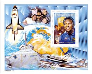 Souvenir Sheet, Tribute to the Columbia STS-107 Crew - Michael P. Anderson, Guinea,  , Astronauts, Disasters, Outer Space, Space Traveling, Космический корабли