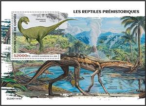 Souvenir Sheet, Dilophosaurus wetherilli, Guinea,  , Animals (Fauna), Dinosaurs, Prehistoric Animals, Reptiles