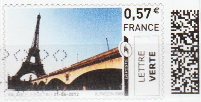 Eiffel Tower, Bir-Hakeim Bridge, Paris