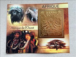 Souvenir Sheet, Africa - Foil Coat of Arms, Niger,  , Animals (Fauna), Coats of Arms, Culture, Politics