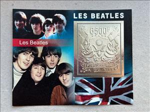 Souvenir Sheet, The Beatles - Foil Coat of Arms, Niger,  , Actors, Coats of Arms, Composers, Entertainers, Famous People, Musicians, Singers, The Beatles