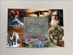 Souvenir Sheet, Charles Darwin, Central African Republic,  , Biologists, Dinosaurs, Famous People, Geologists, Лев, Prehistoric Animals, Shells