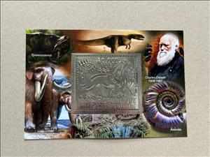 Souvenir Sheet, Charles Darwin, Central African Republic,  , Biologists, Dinosaurs, Famous People, Geologists, Лев, Prehistoric Animals, Shells