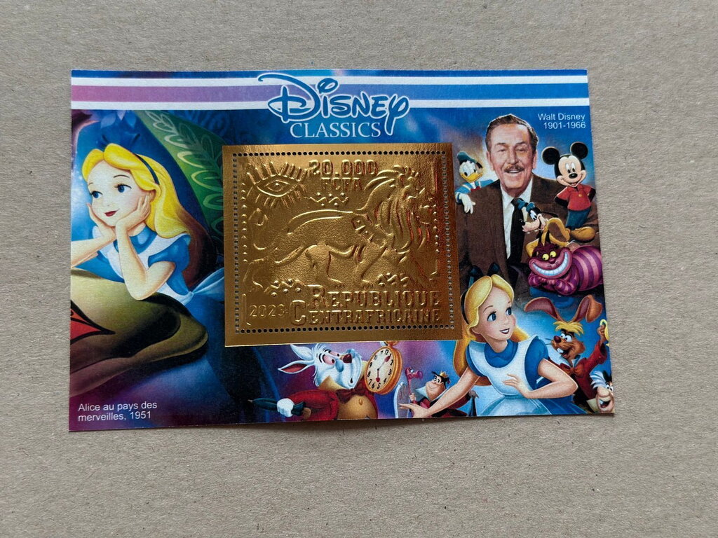 Disney Classics - Alice in Wonderland
