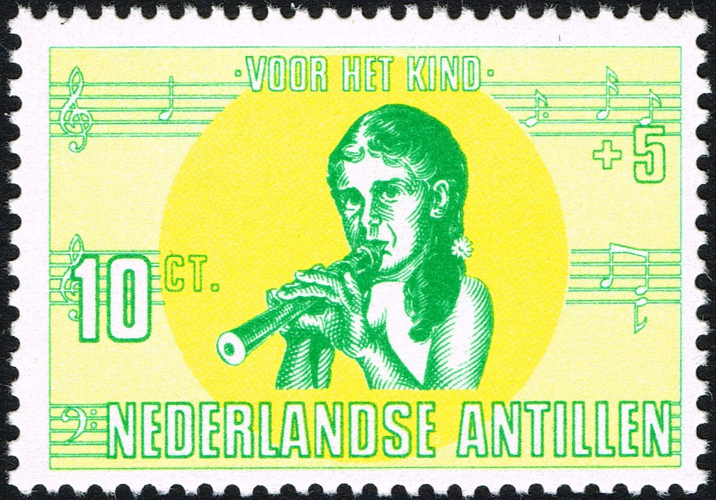 Girl with English flute