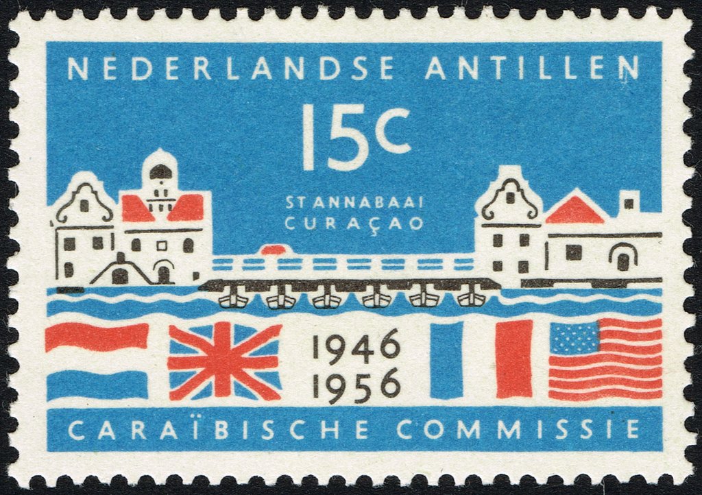 St. Annabaai harbor and flags