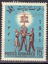 3 People carrying the UNESCO symbol