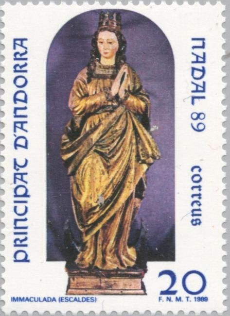 Maria- statue