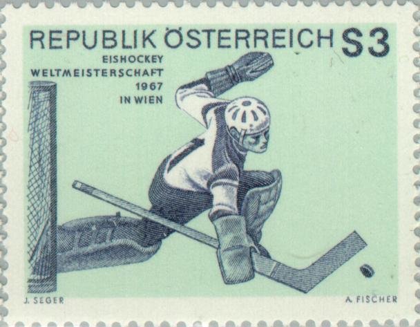 Ice-hockey goalkeeper