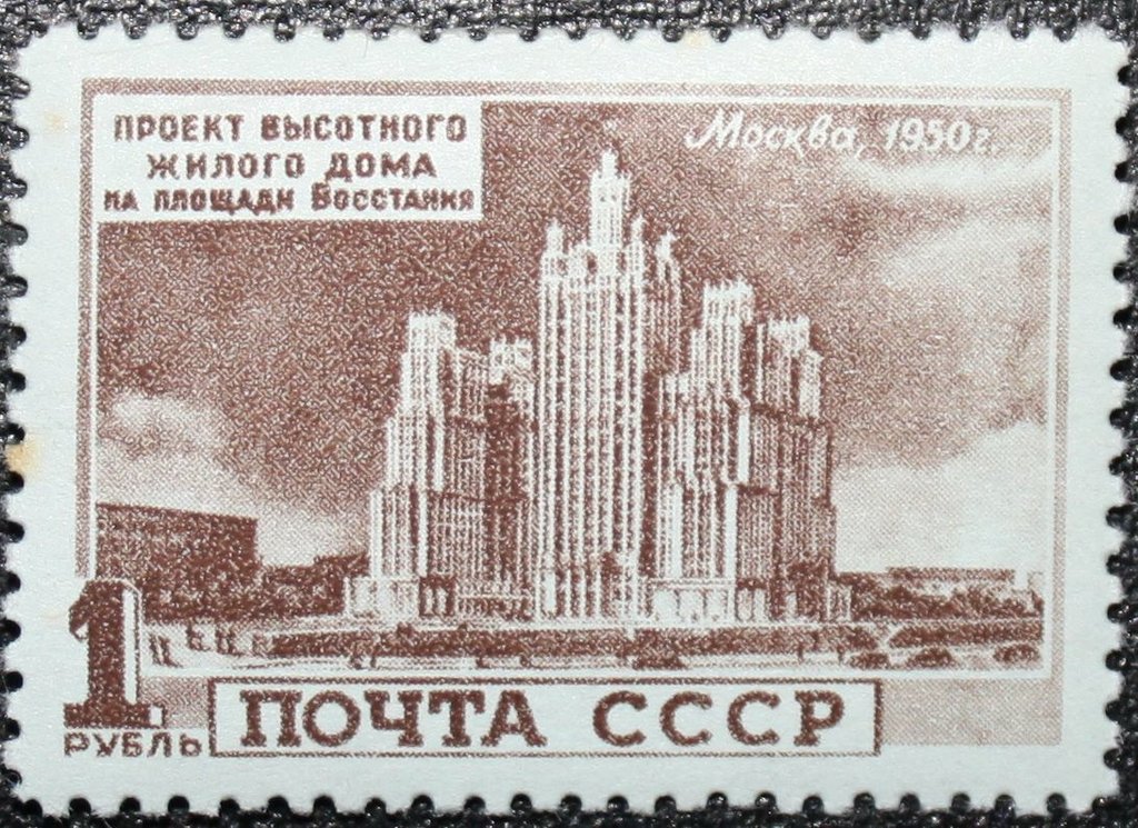Project of the tall apartment house on Vosstaniya Square
