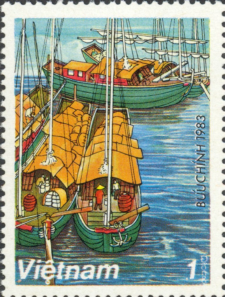 Sampans (house boats) on Red River