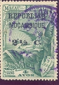 Fleet of Vasco da Gama on the run - on Macao stamp