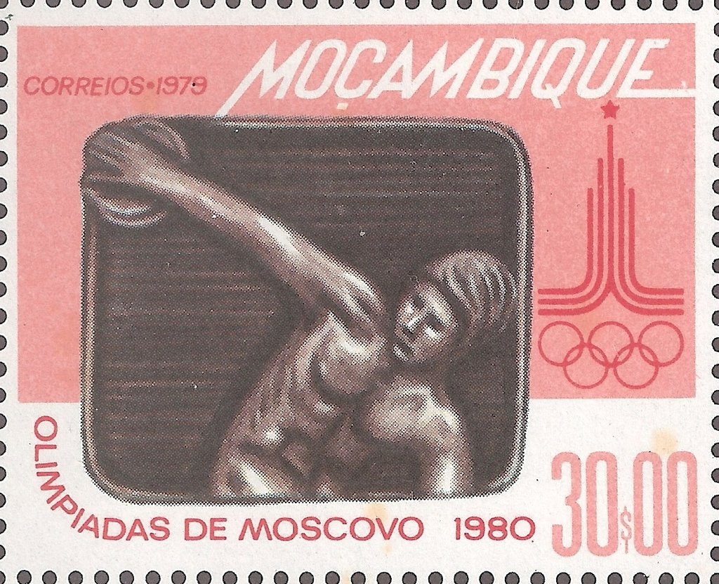Discus-throwing