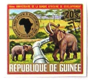 African Elephant (Loxodonta africana), Pipeline