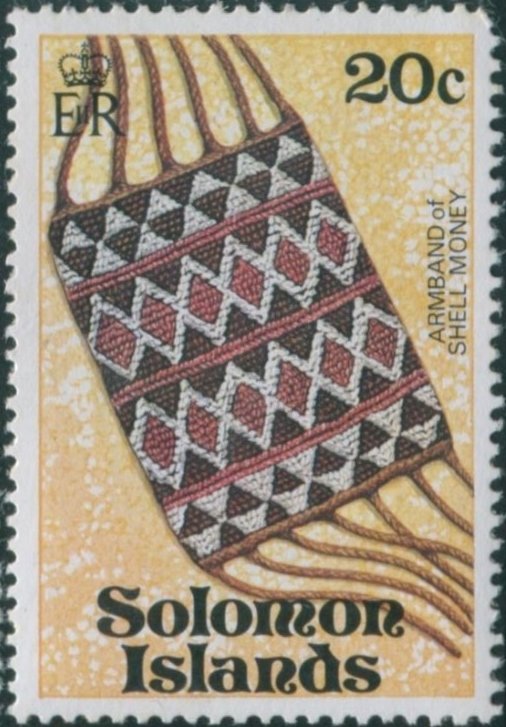 Armband of shell money
