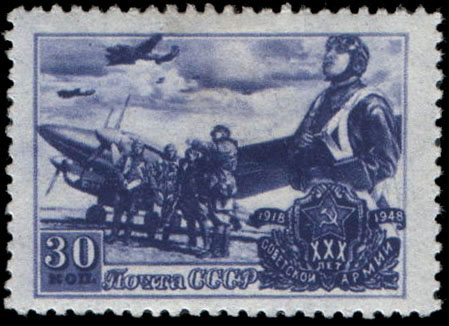 Летчики у пикирующего бомбардировщика Пе-2