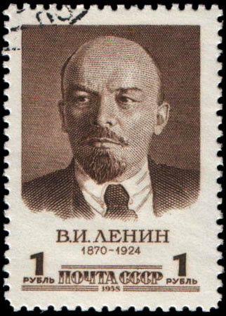 Портрет В. И. Ленина (по фотографии П. Оцупа 16.10 1918)
