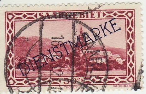 Stamp of 1927 overprinted DIENSTMARKE