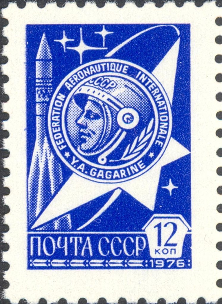 Cosmonaut and launcher