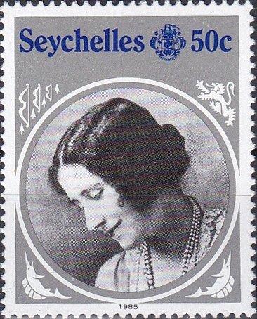 Queen Mum, 1930