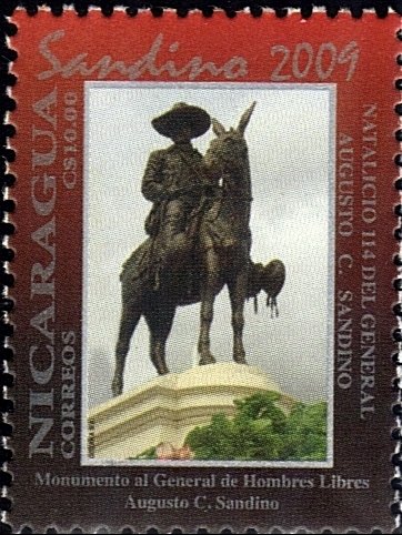 Statue of Sandino