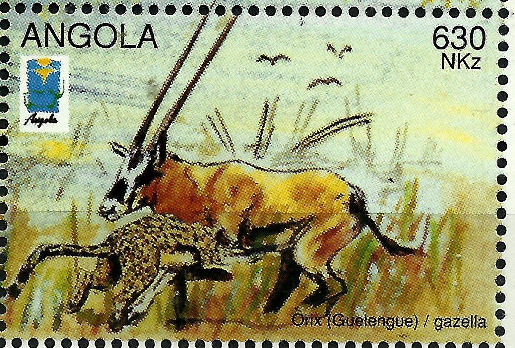 Leopard (Panthera pardus) attacks Gemsbok (Oryx gazella)