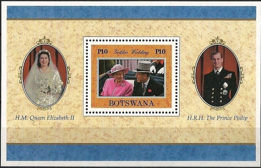 Queen & Prince riding in open carriage
