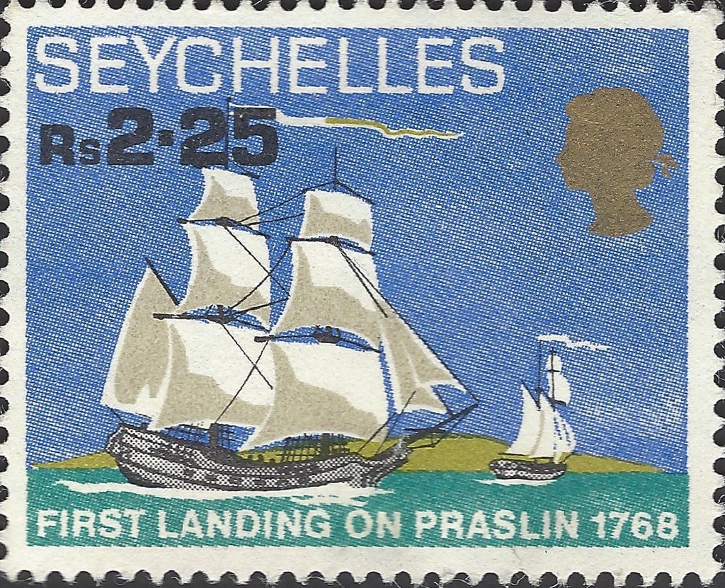 La Dique and La Curieuse under sail