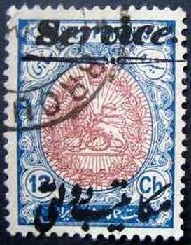Heraldic lion in an oval