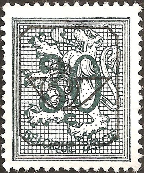 Precenceled number on heraldic lion