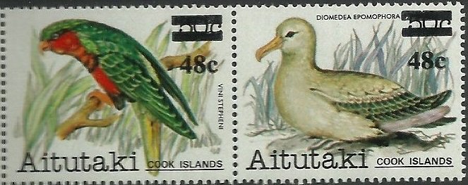 Se-tenant, Southern Royal Albatross and Stephen's Lorikeet, Aitutaki,  , Animals (Fauna), Birds, Parrots